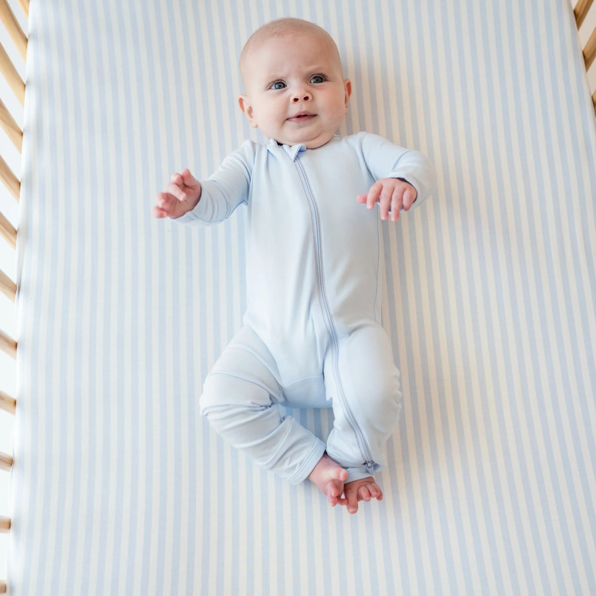 Crib Sheet in Small Mist Stripe
