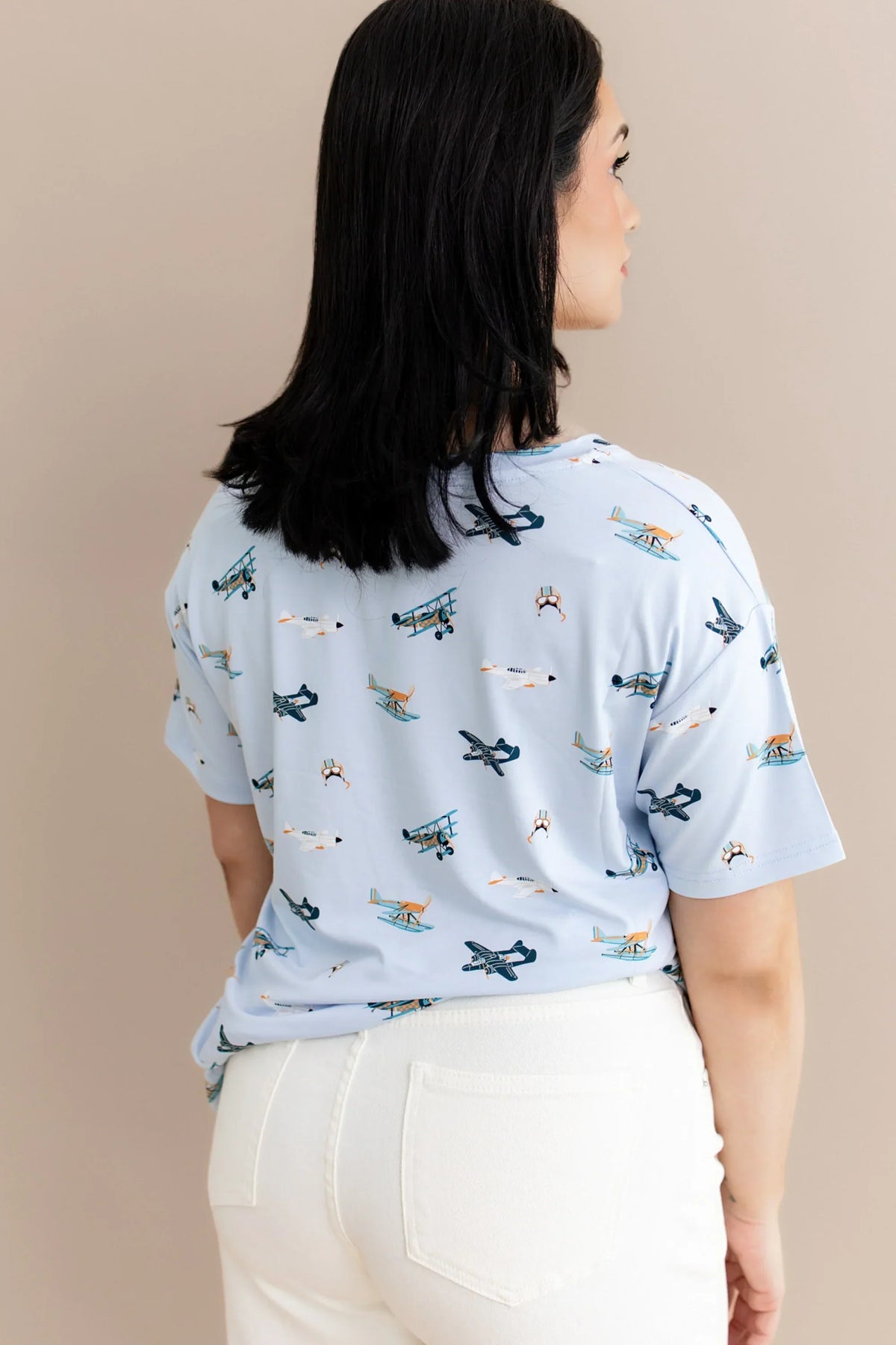 Women's Relaxed Fit V-Neck in Take Off