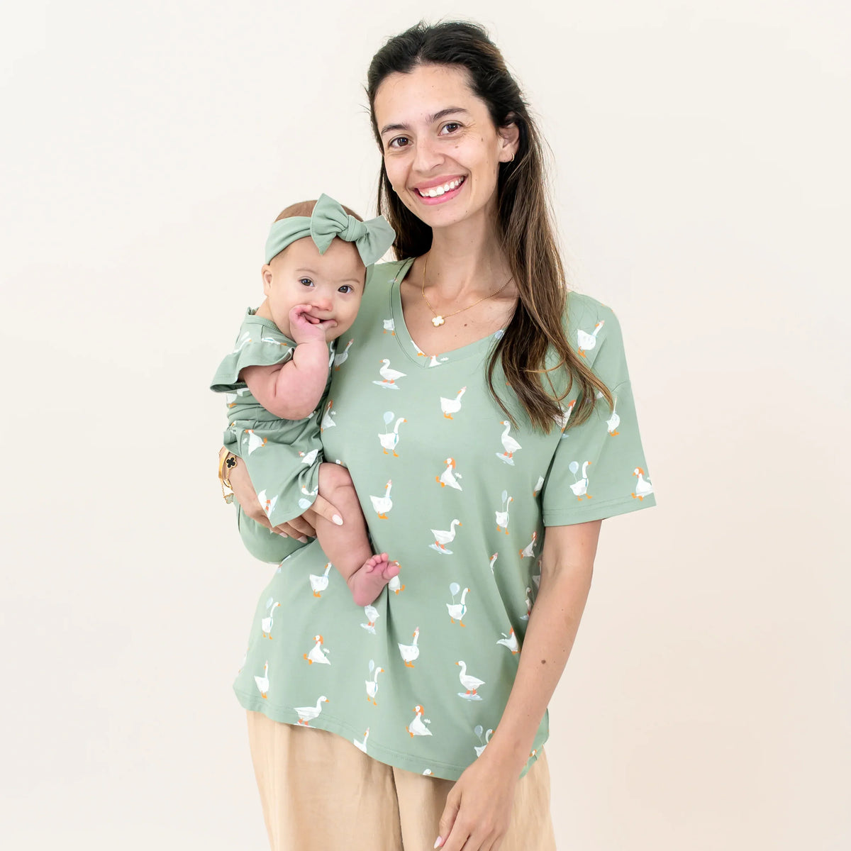 Women's Relaxed Fit V-Neck in Silly Goose