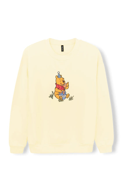 Women's Sweatshirt in Winnie the Pooh on Chamomile